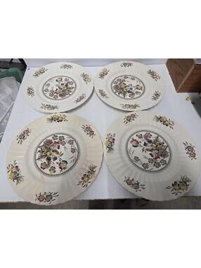 Vintage Wade "Meadow" Pattern Plate Set of 4
